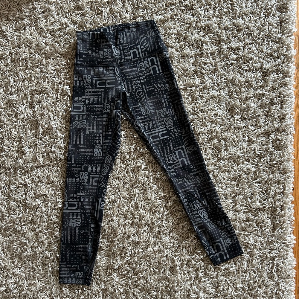 Lululemon logo leggings